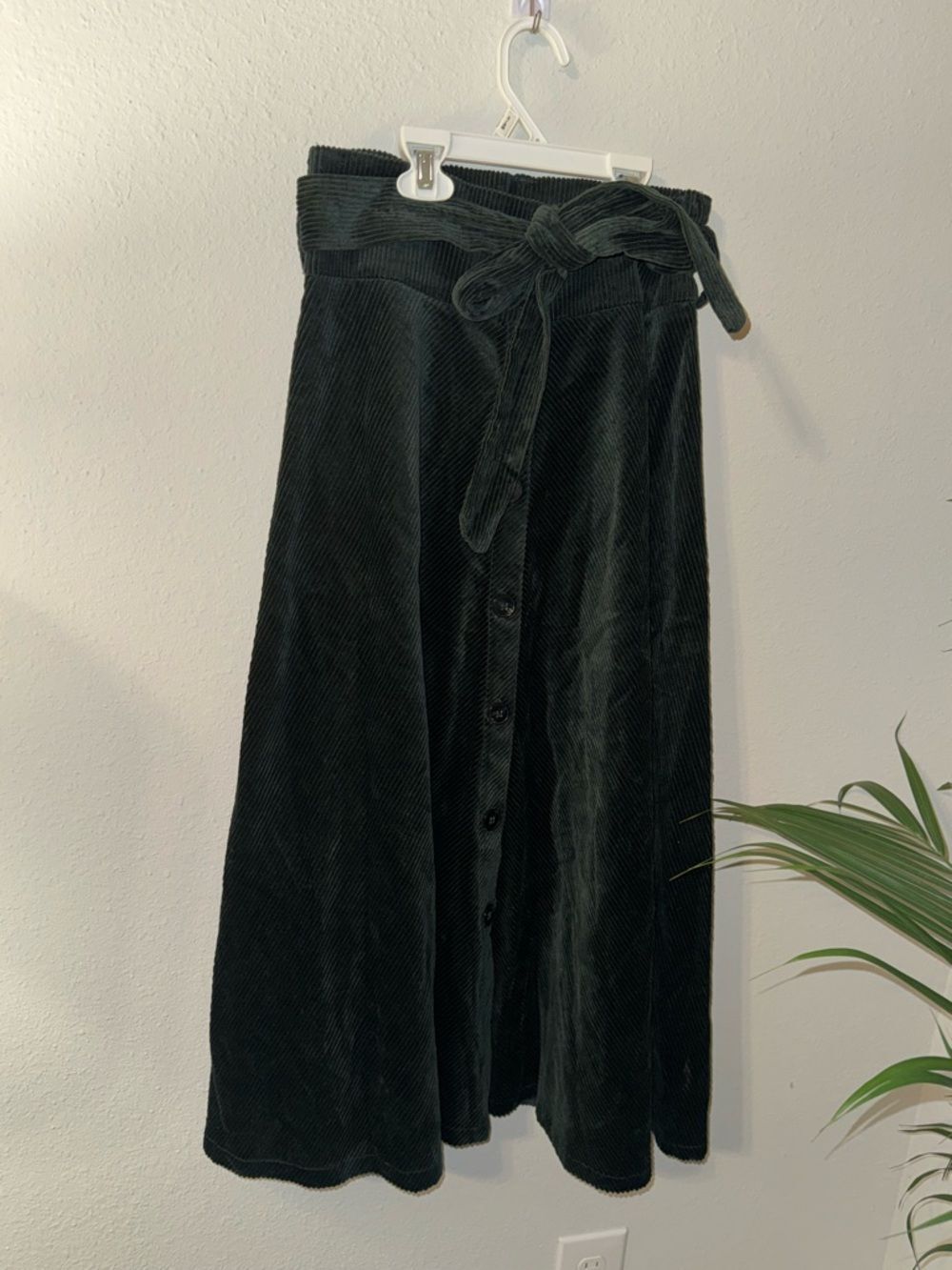 Zara Dark Green Corduroy Button-Front Maxi Skirt with Tie Waist